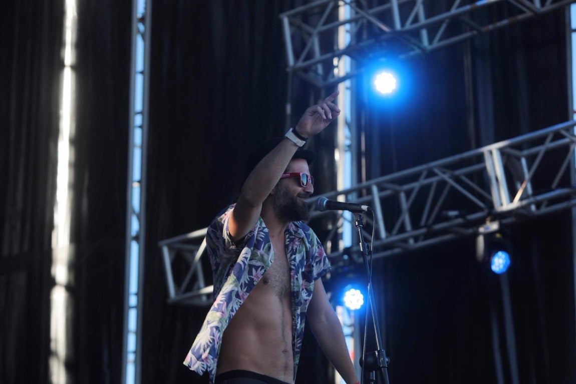 Primer día del festival No Sin Música en Cádiz, en imágenes