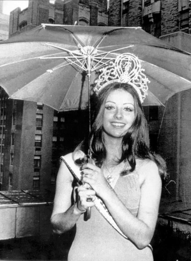 En 2005 publicó sus memorias: «La vida es el precio». 