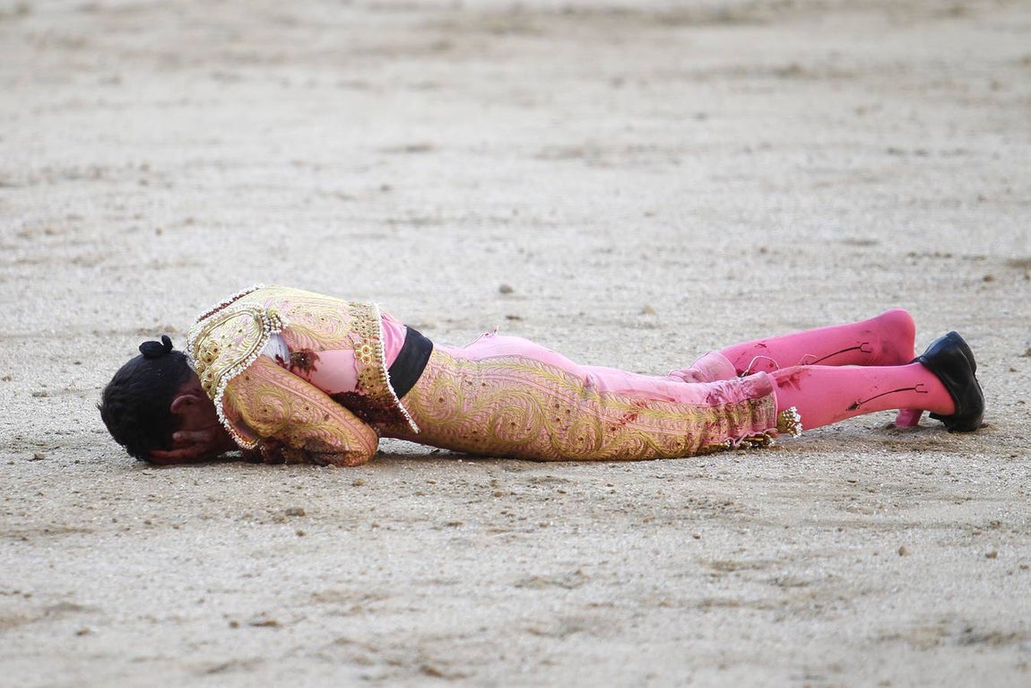 Imágenes del gravísimo triple percance de Pablo Belando en Las Ventas