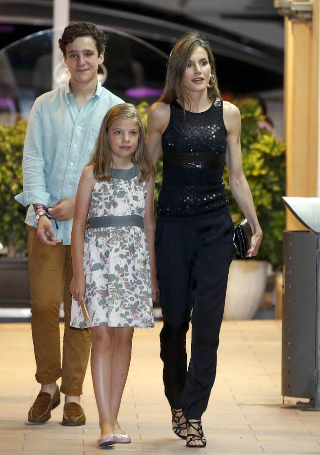 La reina Letizia, la infanta Sofía y Felipe Juan Froilán. 