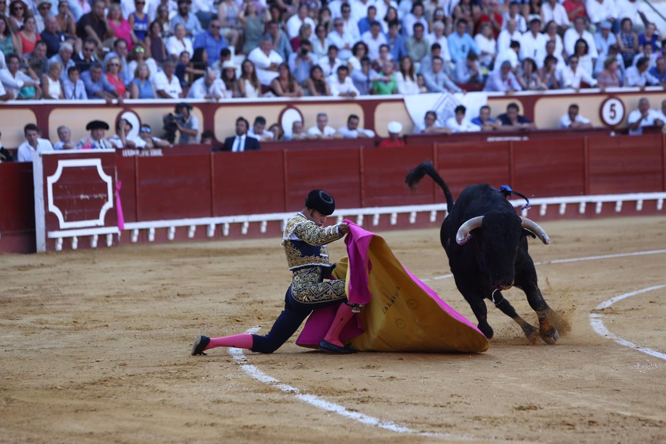 Morante, Castella y Borja Jiménez sellan una tarde de arte en El Puerto