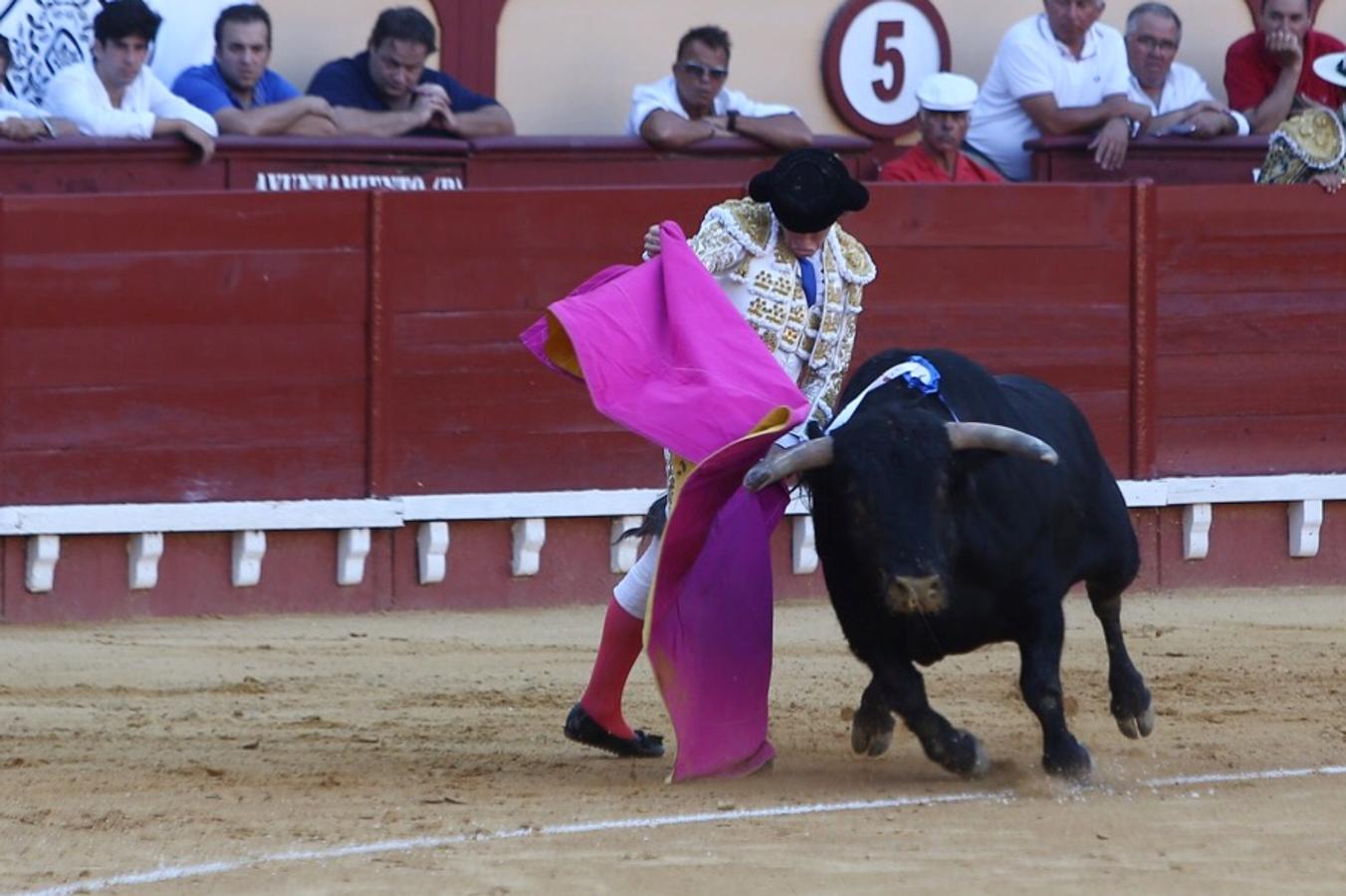 Morante, Castella y Borja Jiménez sellan una tarde de arte en El Puerto