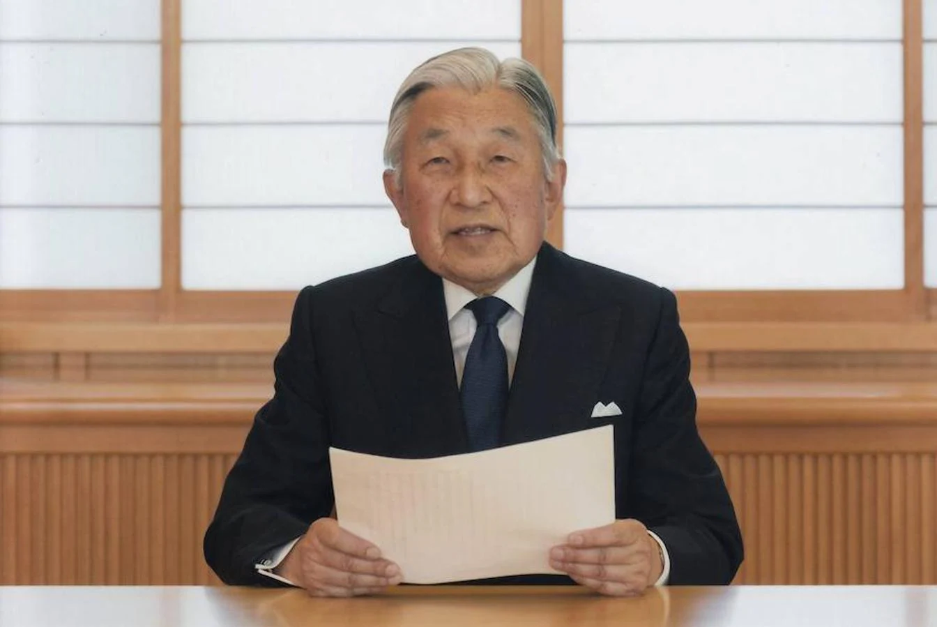 El Emperador Akihito, durante su discurso de este lunes (hora japonesa) en el Palacio Imperial en Tokio 