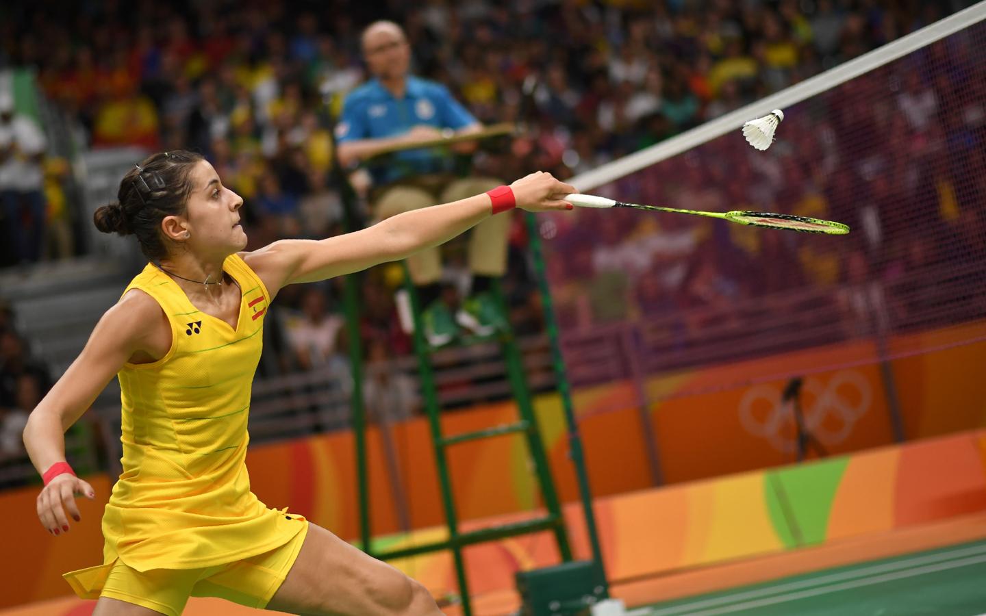 Bádminton. Carolina Marín ha conseguido su pase a cuartos tras una contundente victoria ante Line Kjaersfeld en dos sets (21-13 y 21-16) de 21 y 19 minutos respectivamente