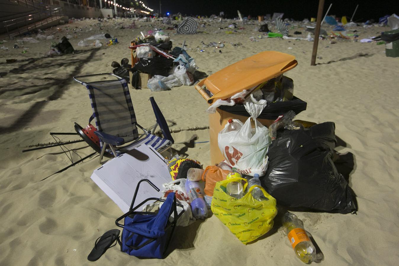 Así ha sido la recogida de basura tras las barbacoas de Carranza 2016