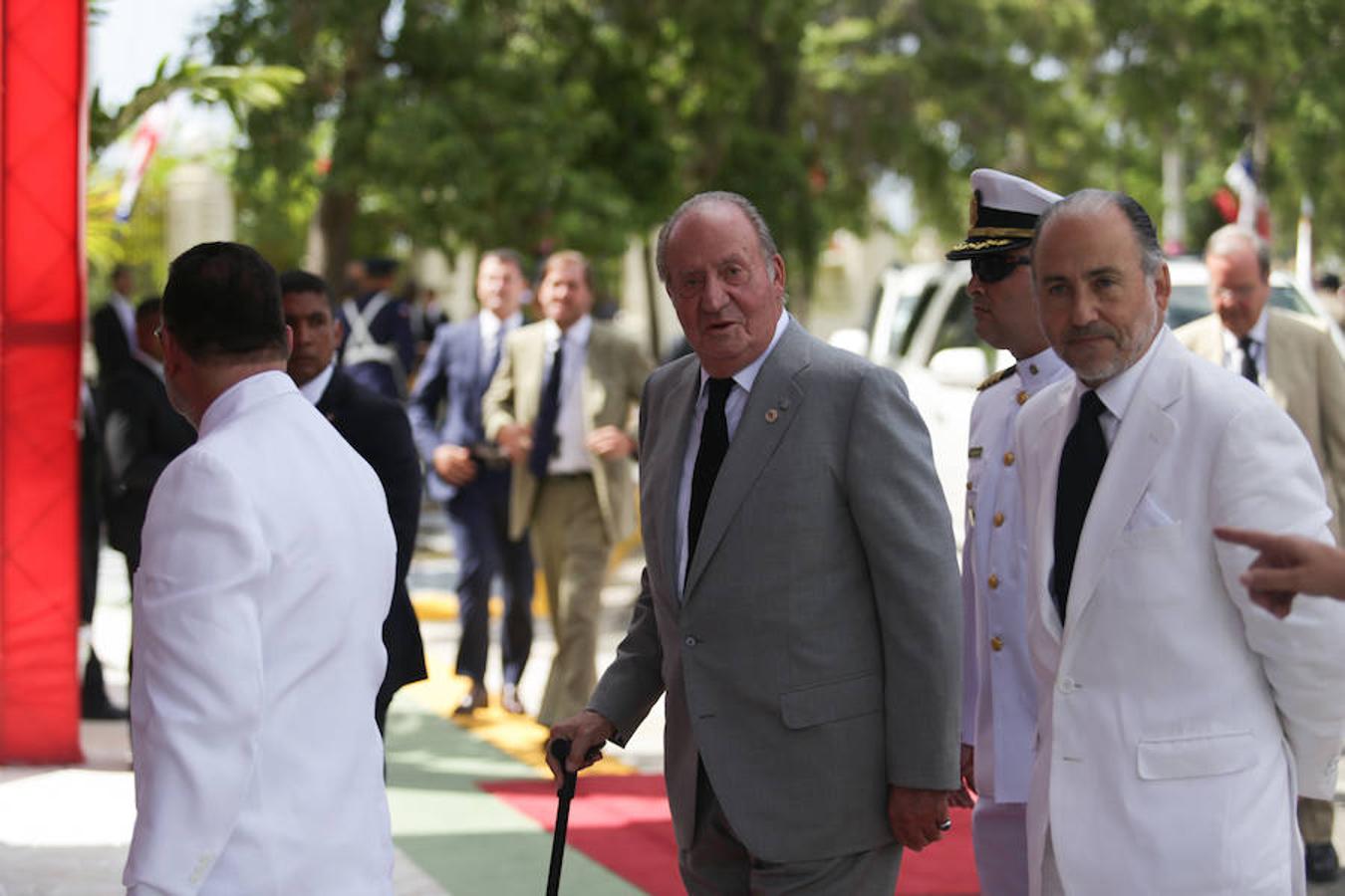 Don Juan Carlos acude en Santo Domingo a la celebración en que Medina jurará su segundo mandato. 