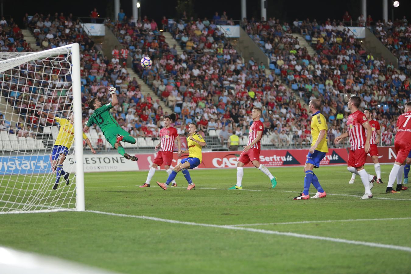 Las mejores imágenes del Almería- Cádiz