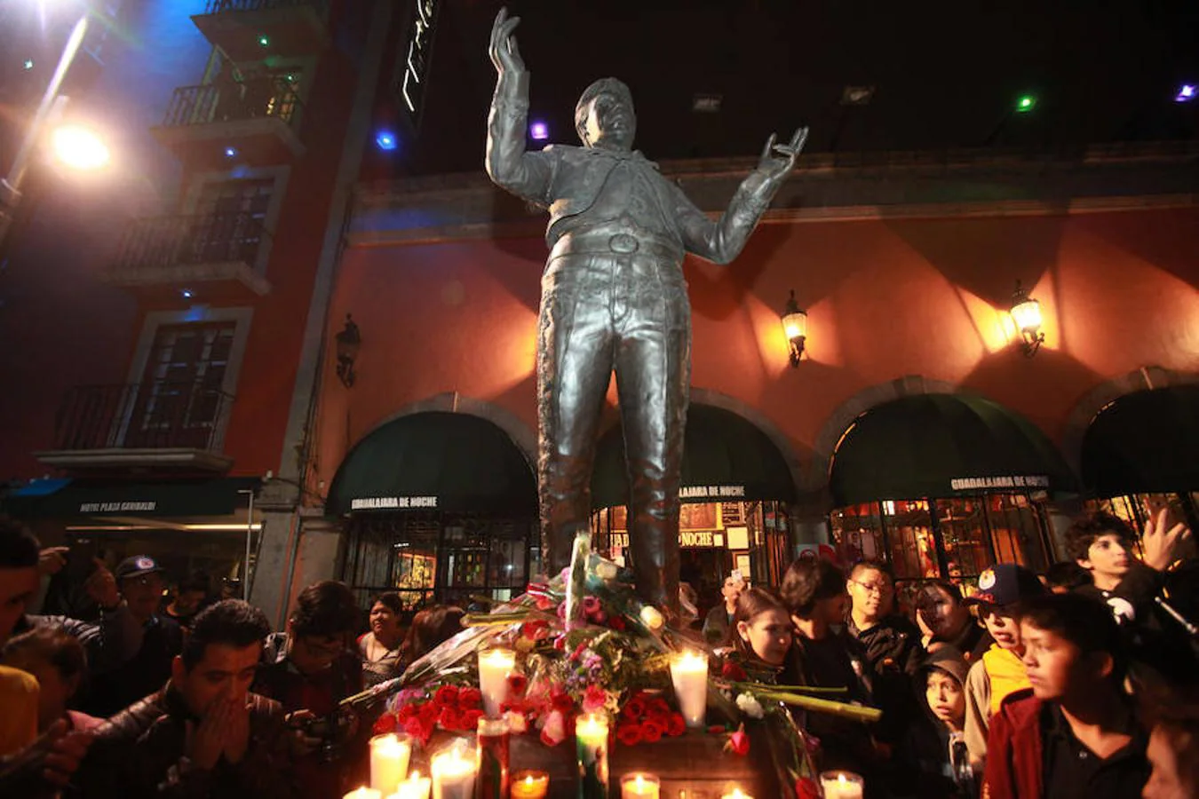 El monumento está situado en la Plaza Garibaldi, en Ciudad de México