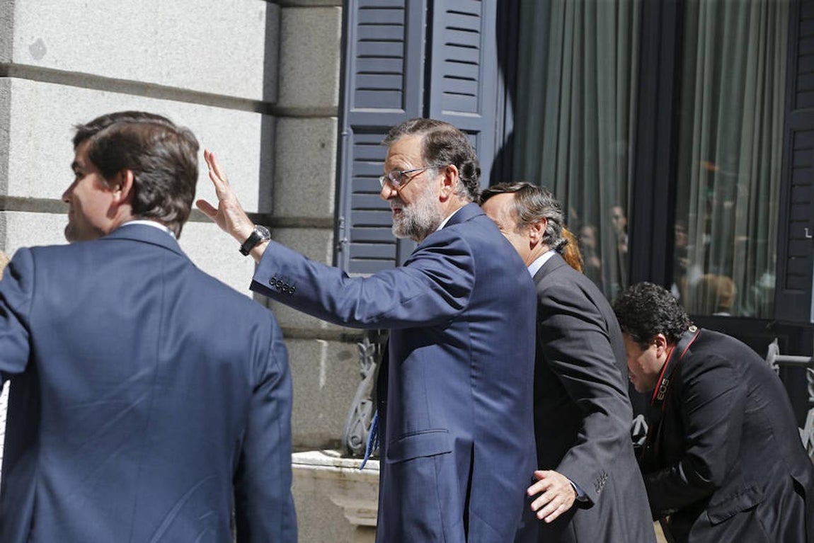 Rajoy a su llegada al Congreso de los Diputados. 