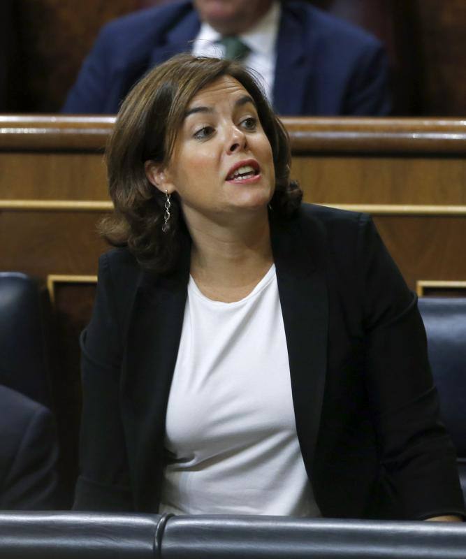 Soraya Sáenz de Santamaría, en su escaño. 