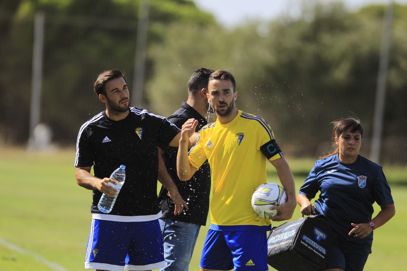 Las imágenes del Cádiz B - Xerez CD (1-0)