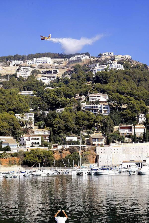 El fuego sin control devora la Costa Blanca