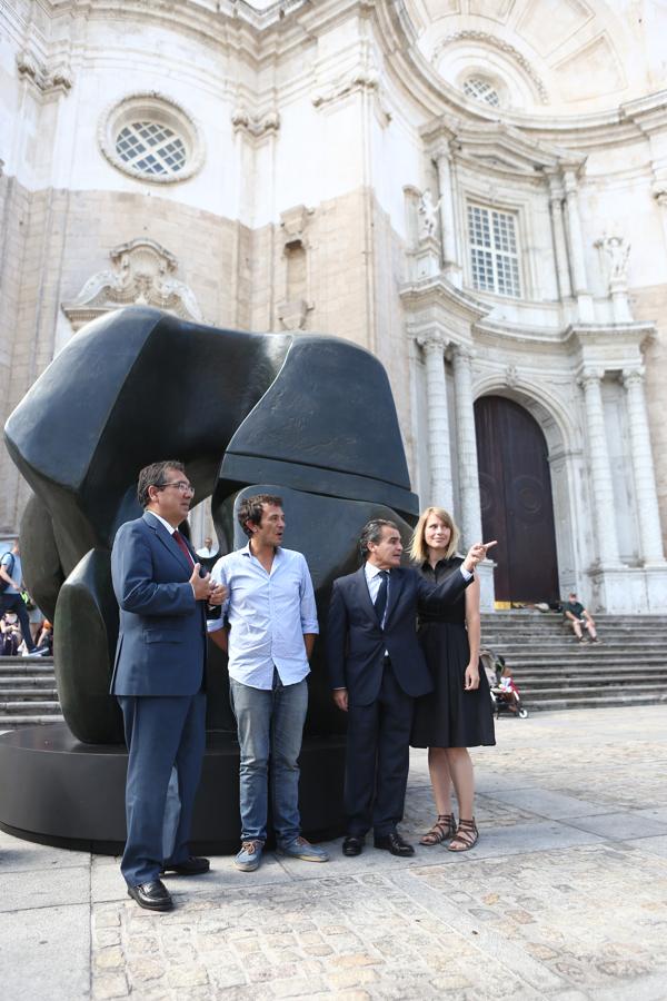 Fotos: Exposición con seis bronces monumentales del escultor Henry Moore