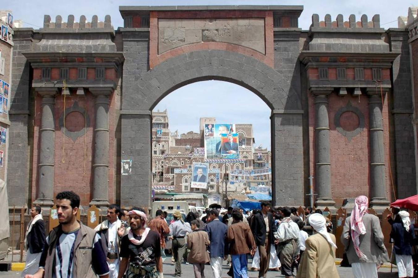 Puerta de Bab al-Yaman. La puerta de Bab al-Yaman sirve de acceso a la ciudad vieja