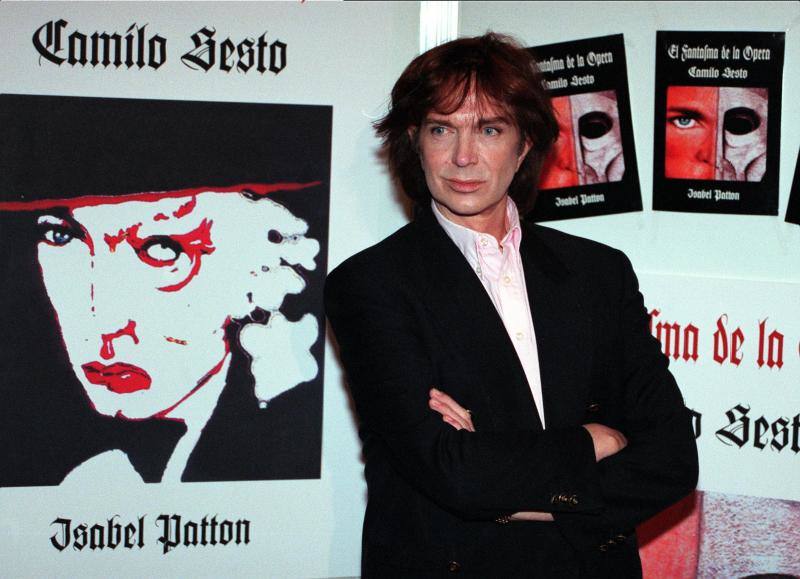 Tal día como hoy de 1946 nació Camilo Sesto, nombre artístico de Camilo Blanes Cortés, en Alcoy, Alicante. 