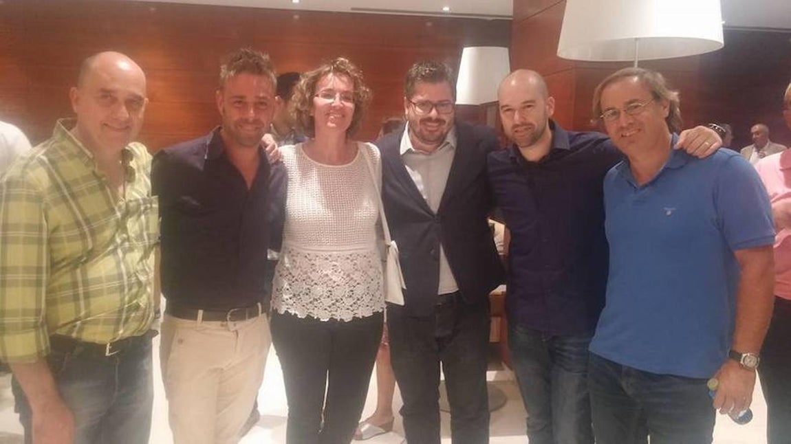 El candidato, con el secretario de Organización de Ciudadanos, Fran Hervías. 