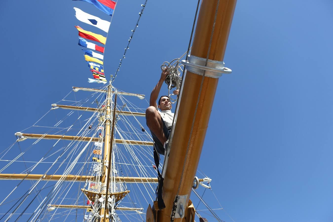 La fragata Libertad visita Cádiz