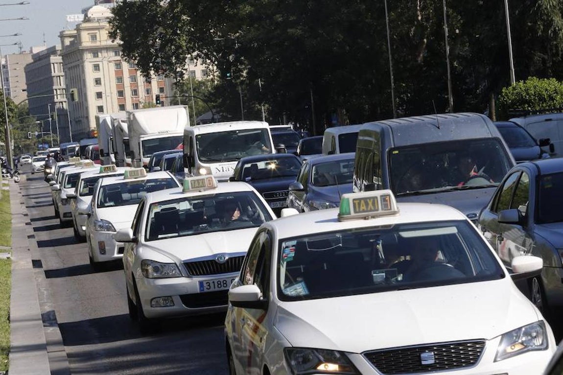 Atascos a la altura de Plaza de España en Madrid. 