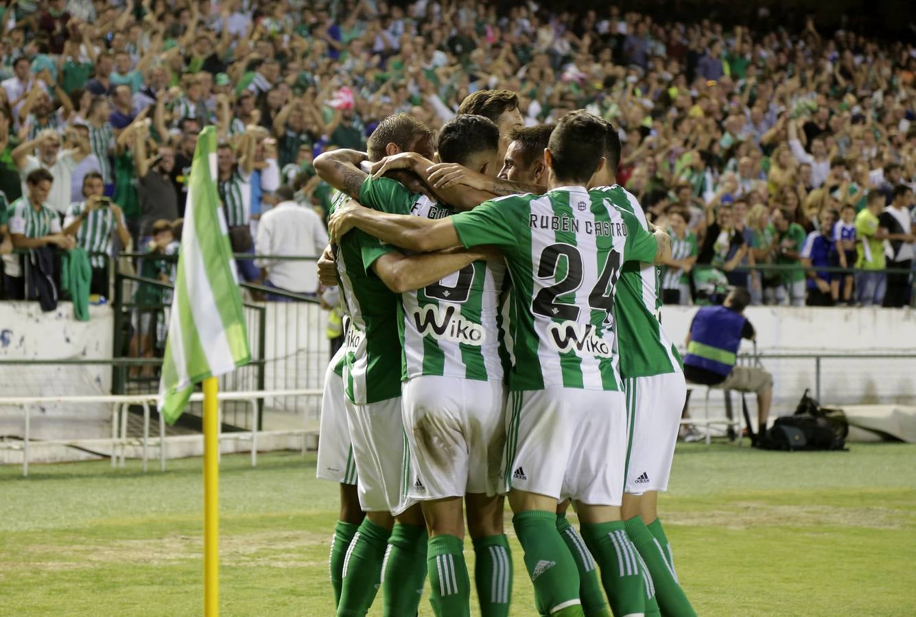 La victoria del Betis ante el Málaga, en imágenes