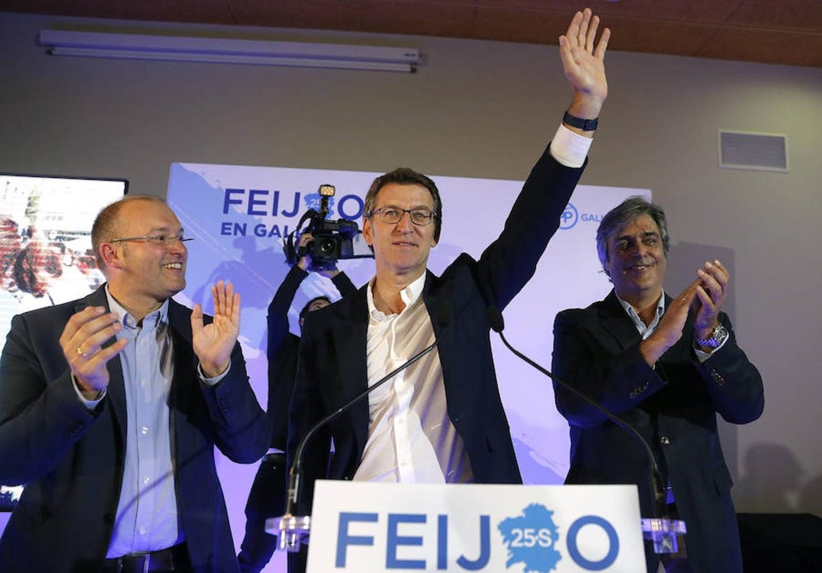 Feijóo celebra la mayoría absoluta. El líder del PP ha conseguido su tercera mayoría absoluta