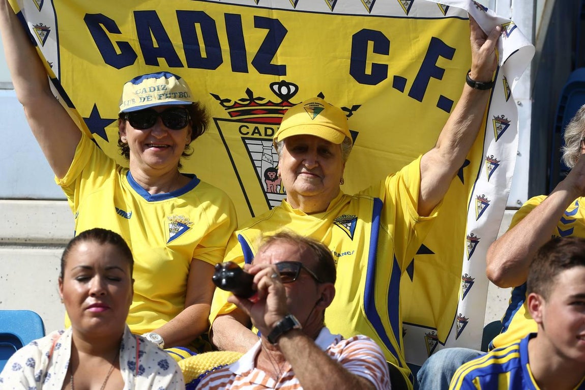 FOTOS: Búscate en el partido del Cádiz CF vs Oviedo