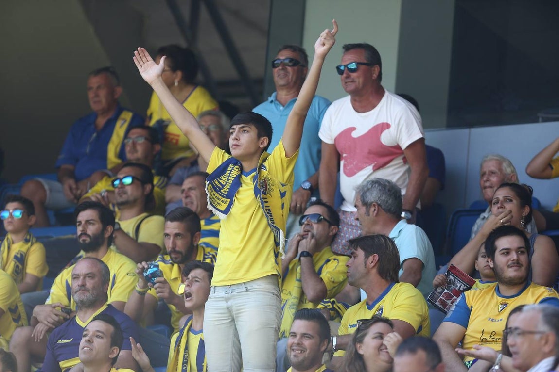 FOTOS: Búscate en el partido del Cádiz CF vs Oviedo