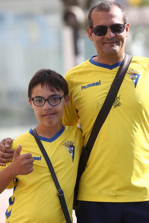 FOTOS: Búscate en el partido del Cádiz CF vs Oviedo