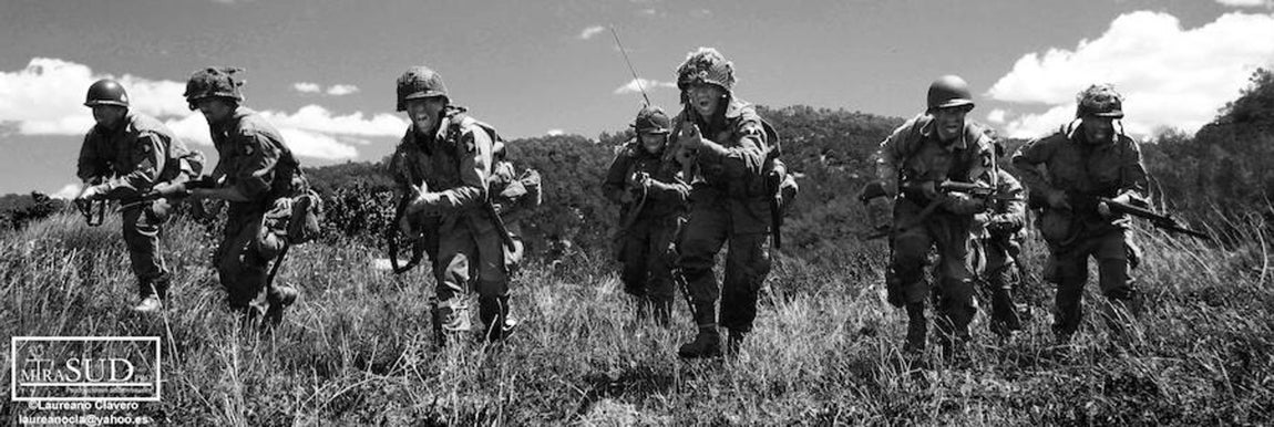 Las imágenes recrean desde fotos originales sacadas por los paracaidistas, hasta escenas de películas y series. 