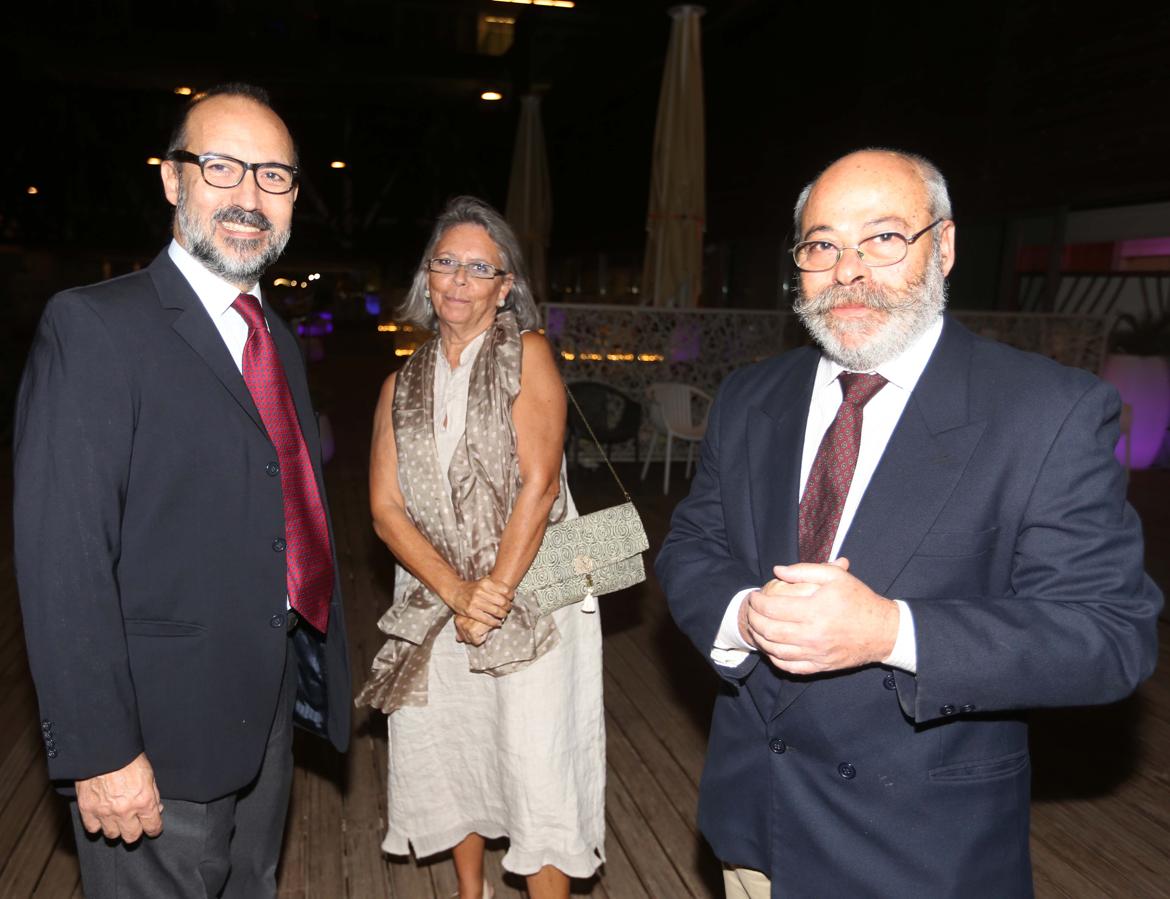 Nicolás Luca de Tena, Inmaculada Gutiérrez y Francisco Muñoz de Arenillas