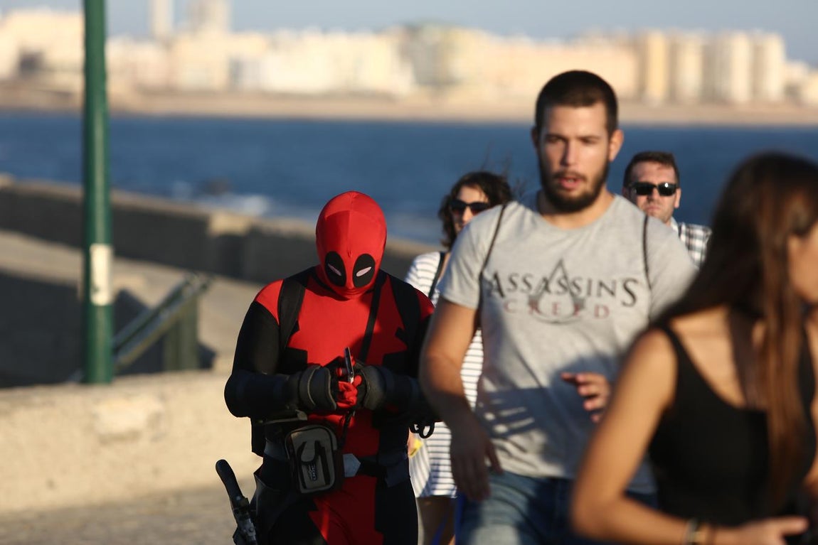 Fotos: Las bodas frikis llegan al Festival Manga de Cádiz
