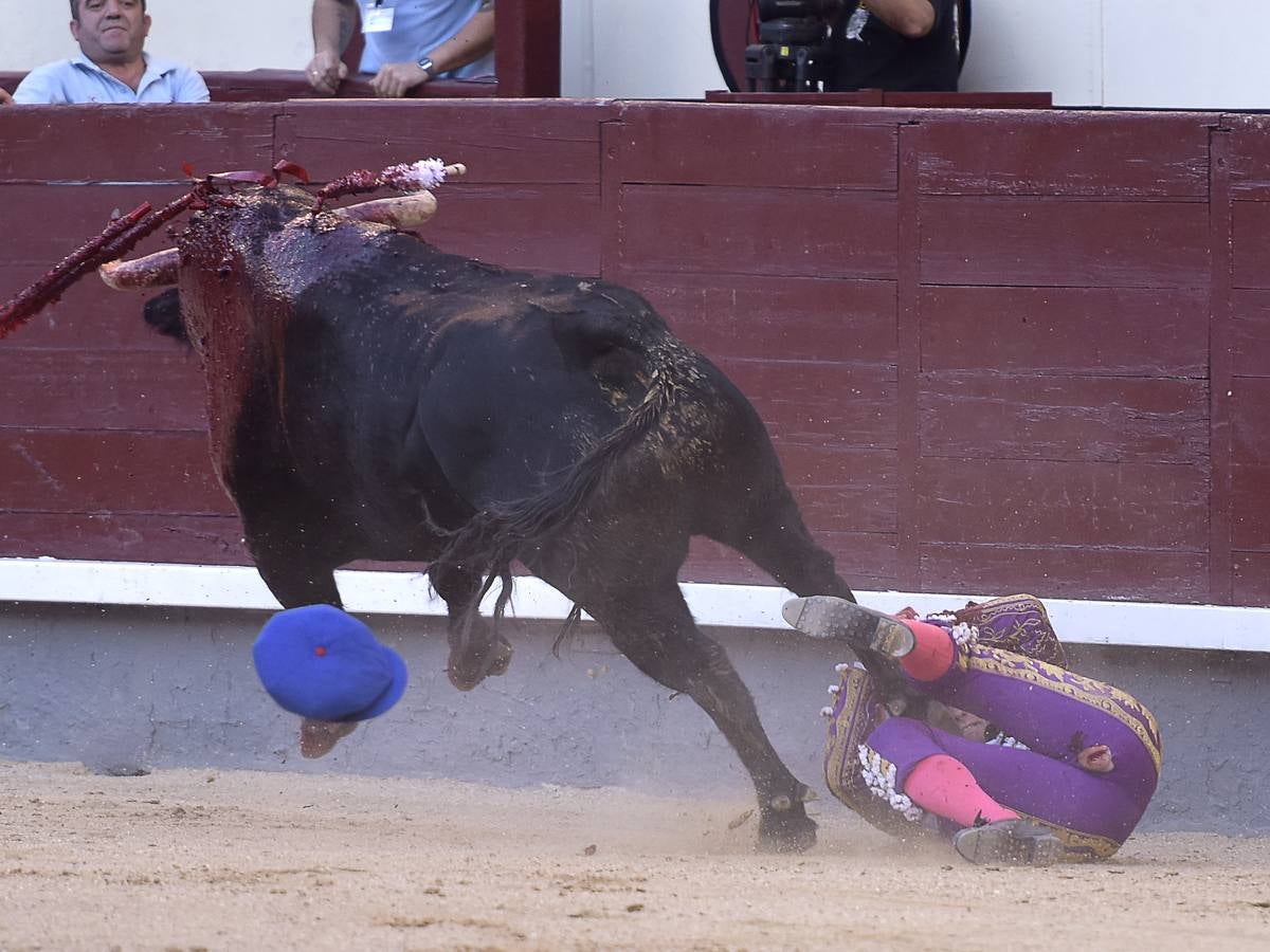 Secuencia de los espeluznantes percances de José Garrido en Las Ventas