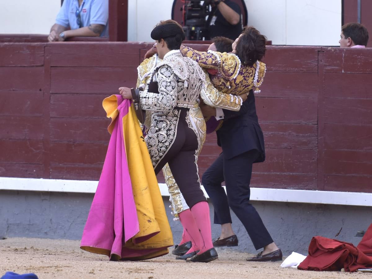 Secuencia de los espeluznantes percances de José Garrido en Las Ventas