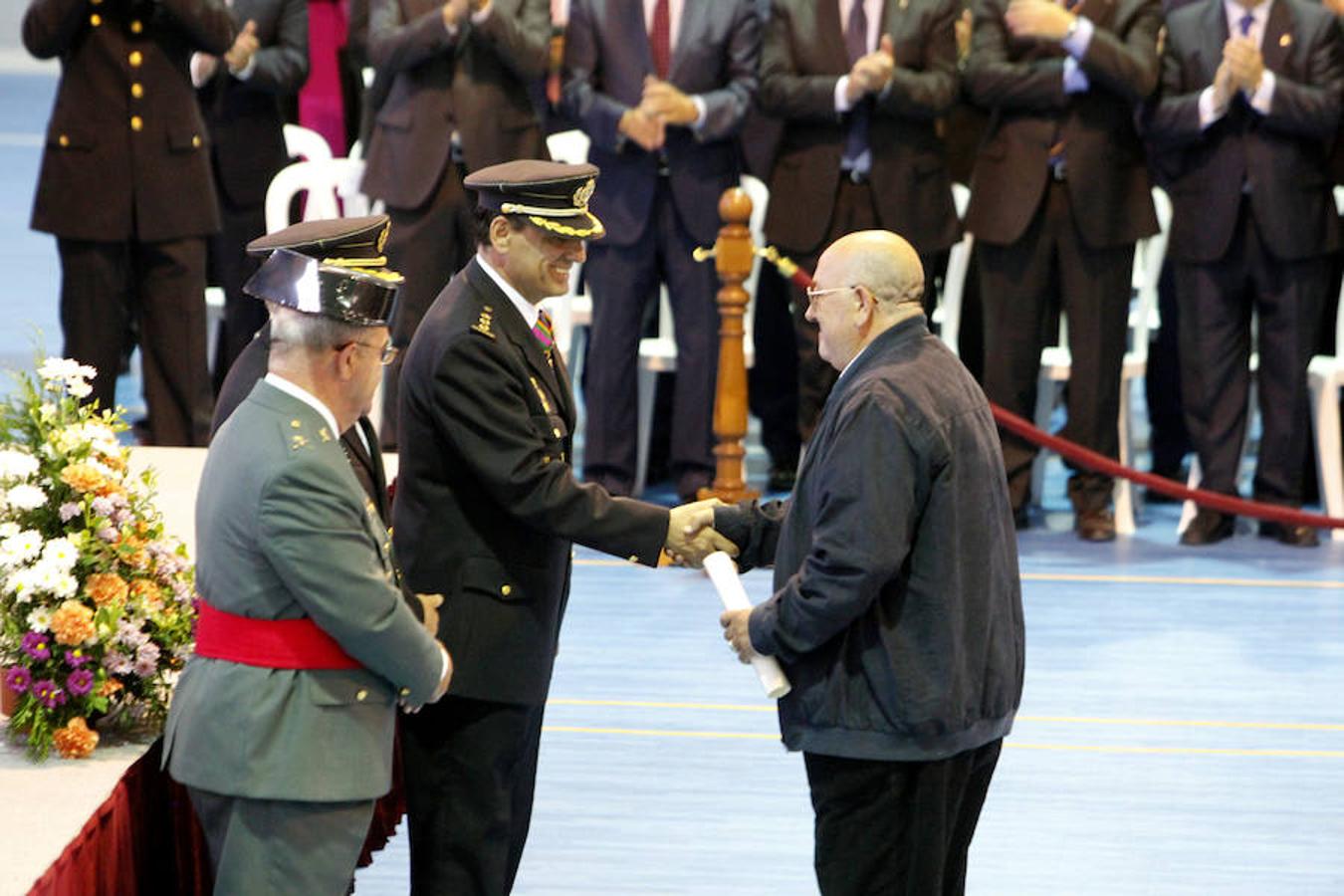 Acto institucional del día de la Policía