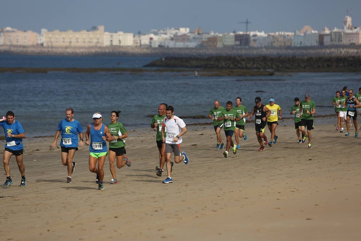 Carrera contra el Cáncer celebrada en Cádiz