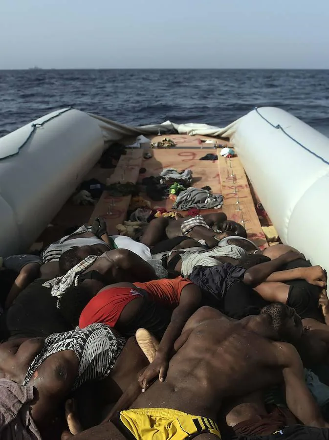 Las 72 misiones de rescate europeas de los últimos días no han podido evitar tragedias como la de estas escalofriantes imágenes