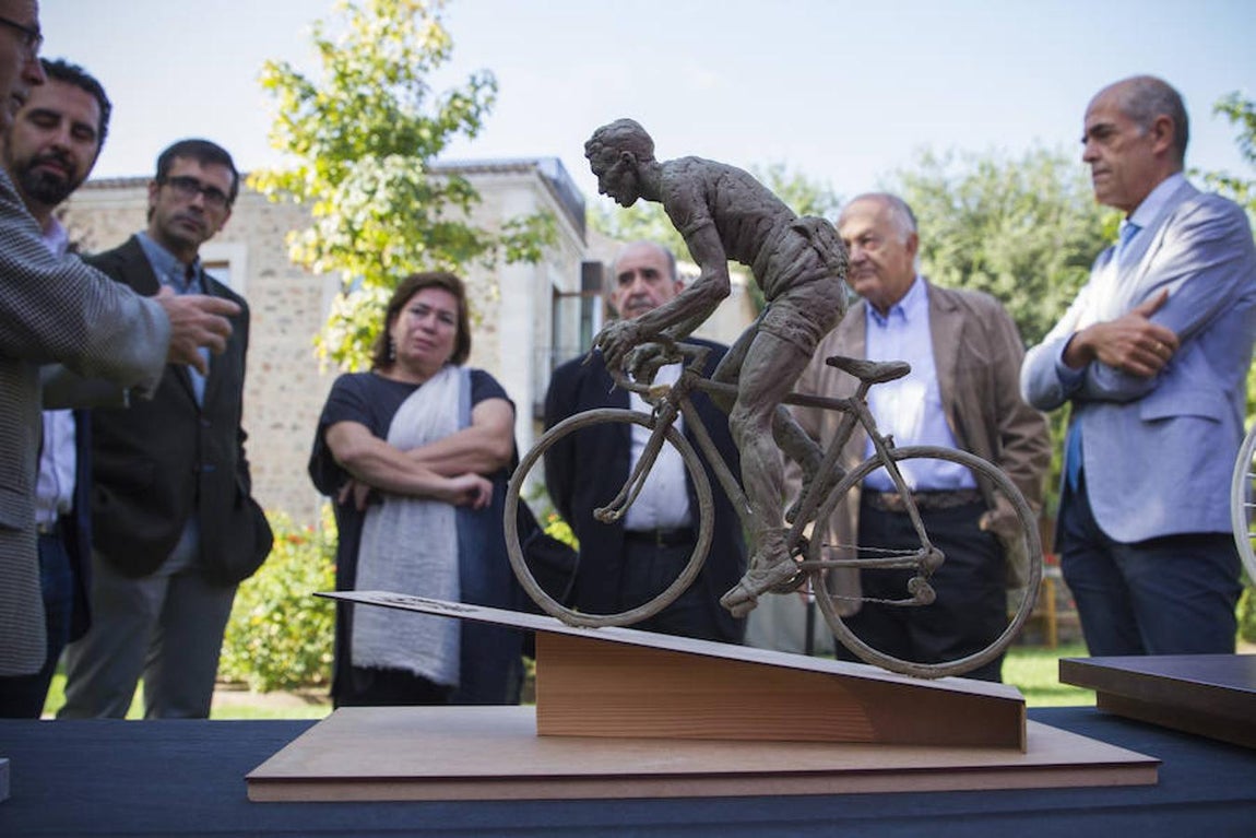 En imágenes: Los proyectos de la escultura de Bahamontes