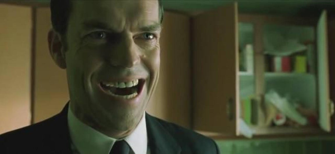 Hugo Weaving en «Matrix». 