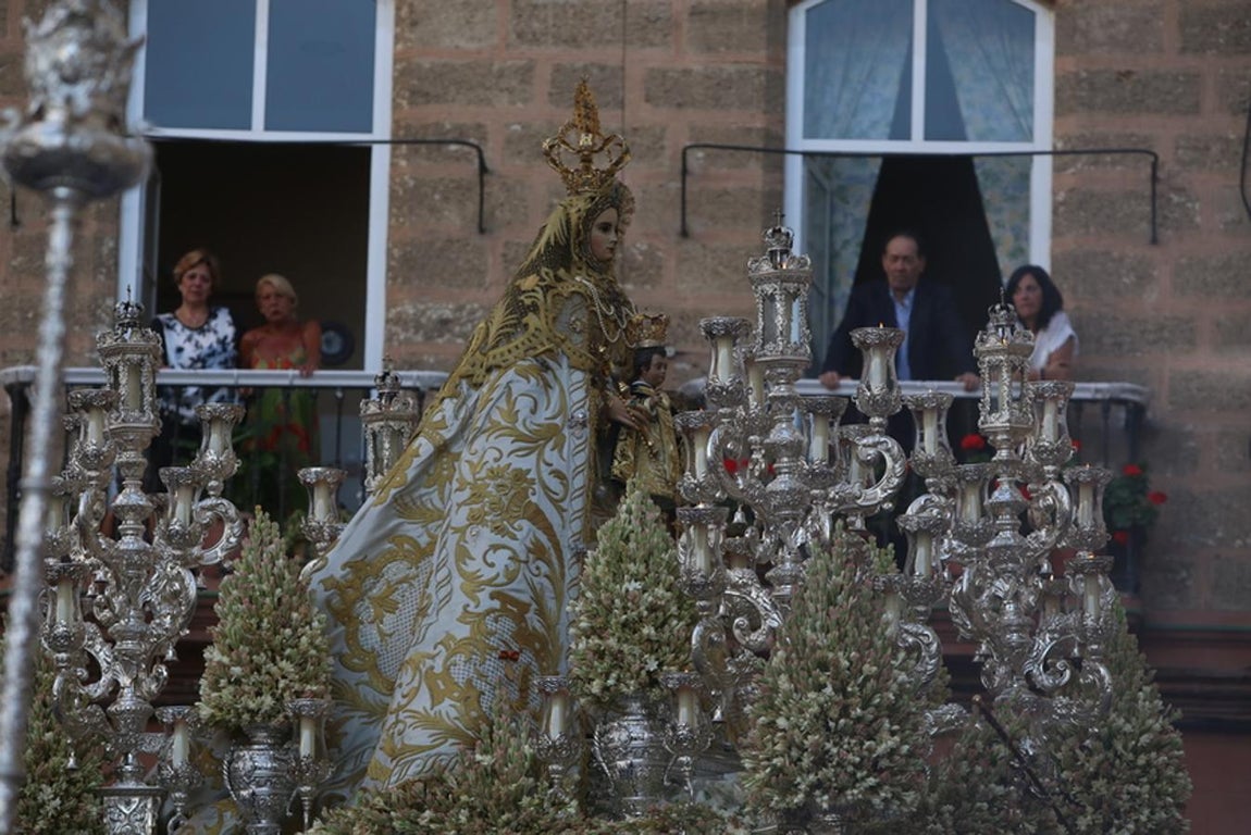 Cádiz celebra la Virgen del Rosario