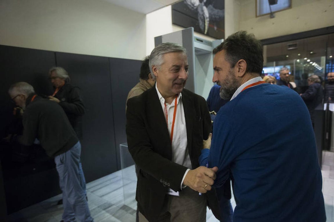 El exministro José Blanco por los pasillos de la sede de la formación socialista.. 