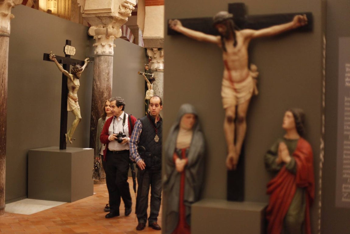 La exposición de la Vera-Cruz, en imágenes