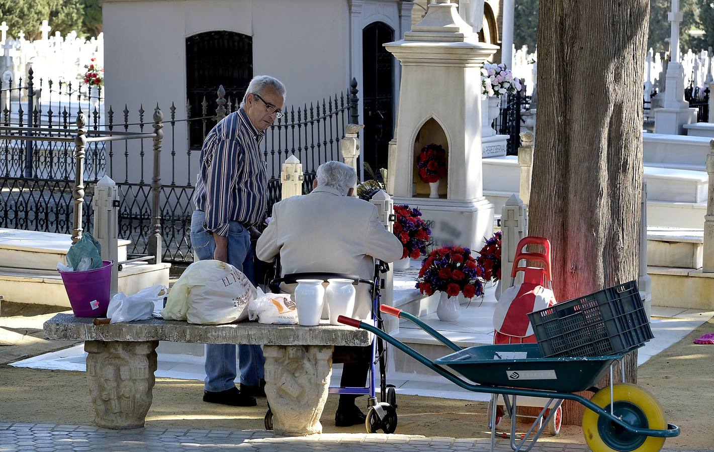 El Día de Todos los Santos todavía resiste a Halloween