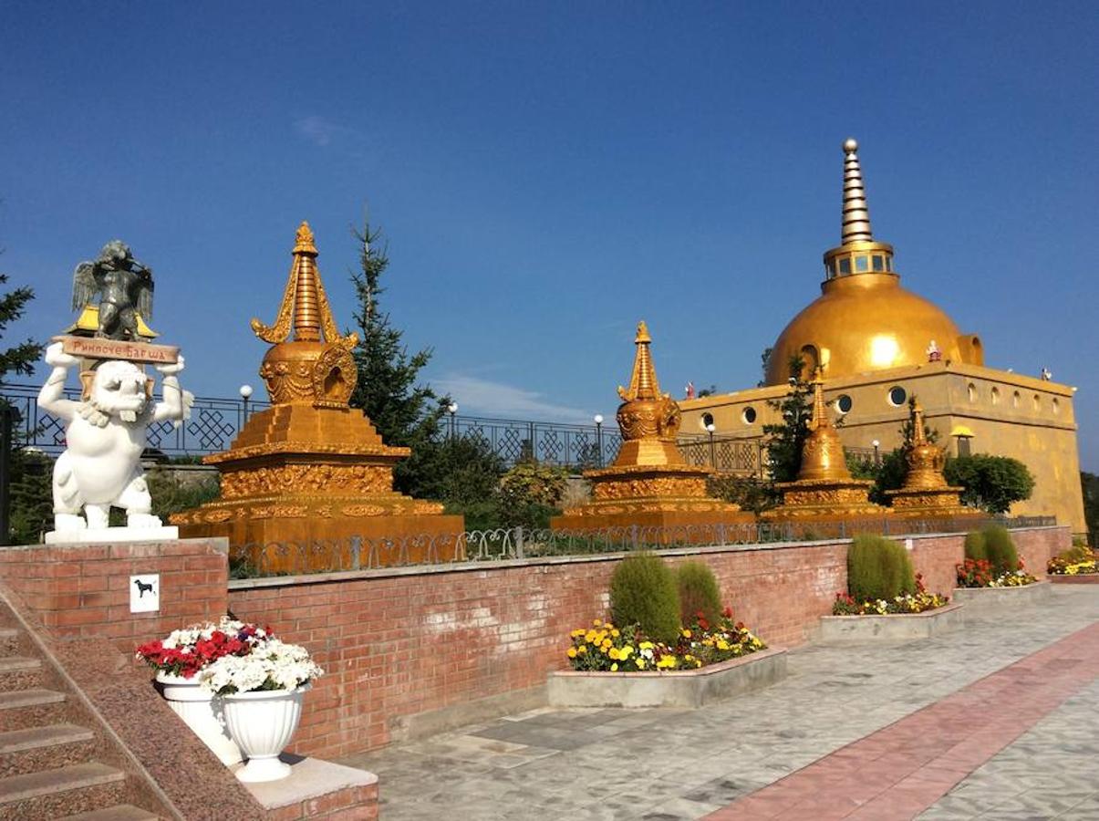 Otra imagen del templo budista en Ivolguinsk, que es visitado tanto por rusos, como por ciudadanos de Mongolia y China