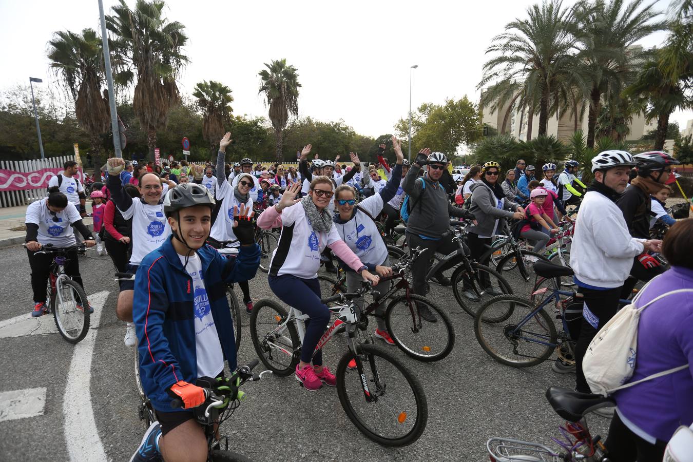 El evento «Sevilla sobre ruedas» ha estado organizado por el Ayuntamiento de Sevilla, en colaboración con la Fundación Cajasol y Bike and You