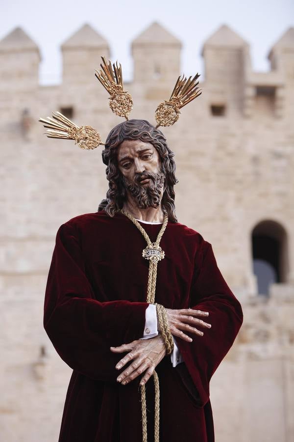 Estampas del Vía Crucis del Señor del Silencio a la Catedral de Córdoba