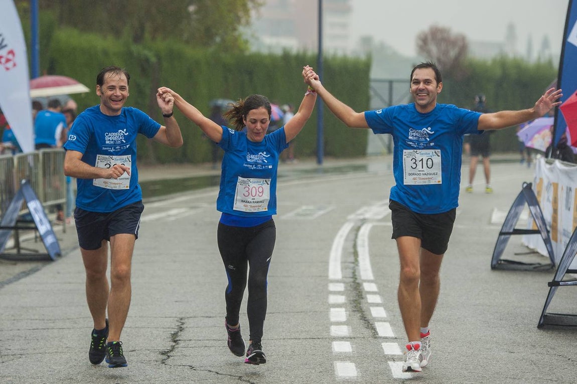 La I Carrera de Empresas ESIC-ABC de Sevilla, en imágenes