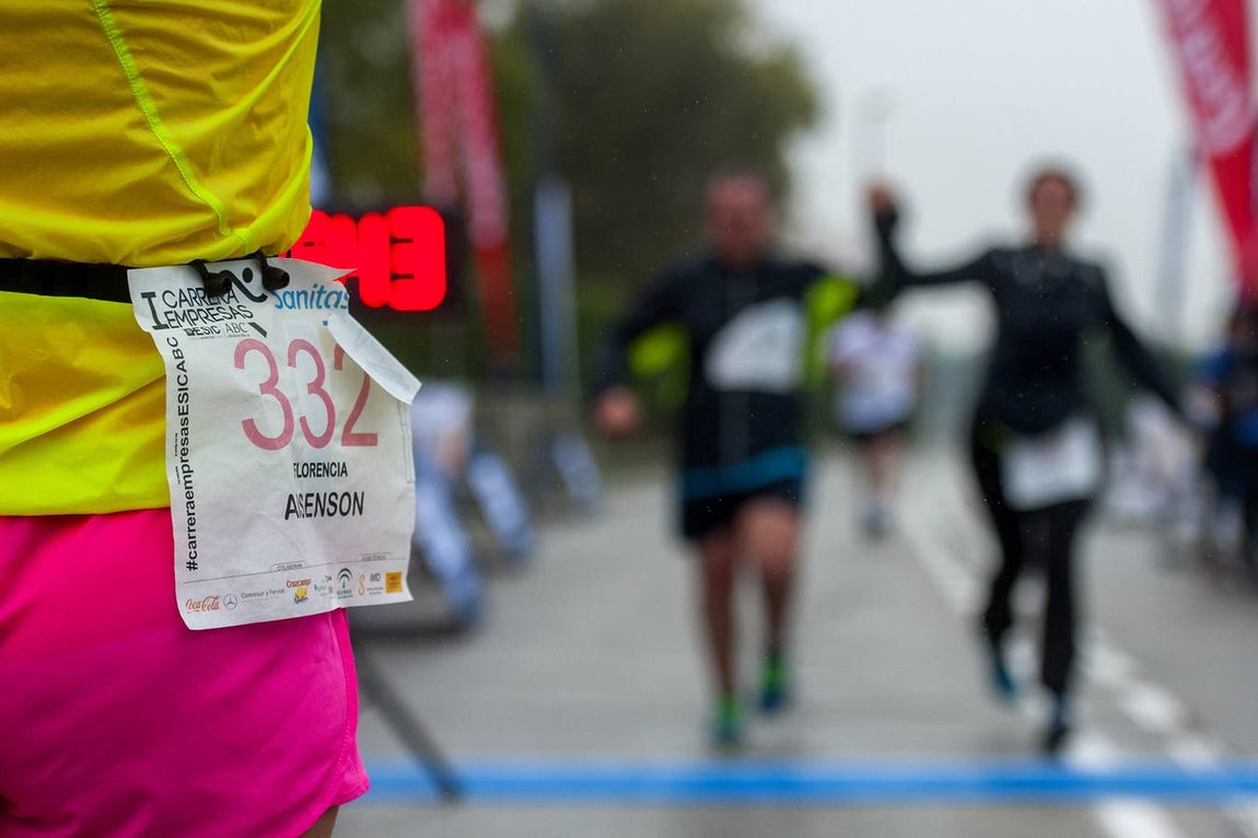 La I Carrera de Empresas ESIC-ABC de Sevilla, en imágenes