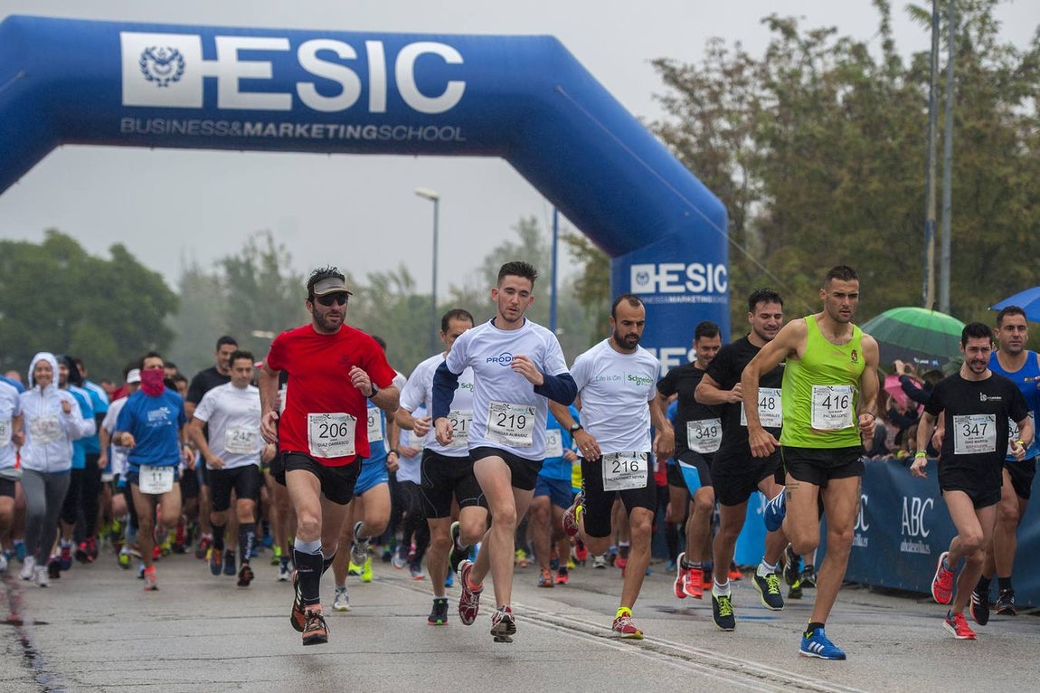 La I Carrera de Empresas ESIC-ABC de Sevilla, en imágenes