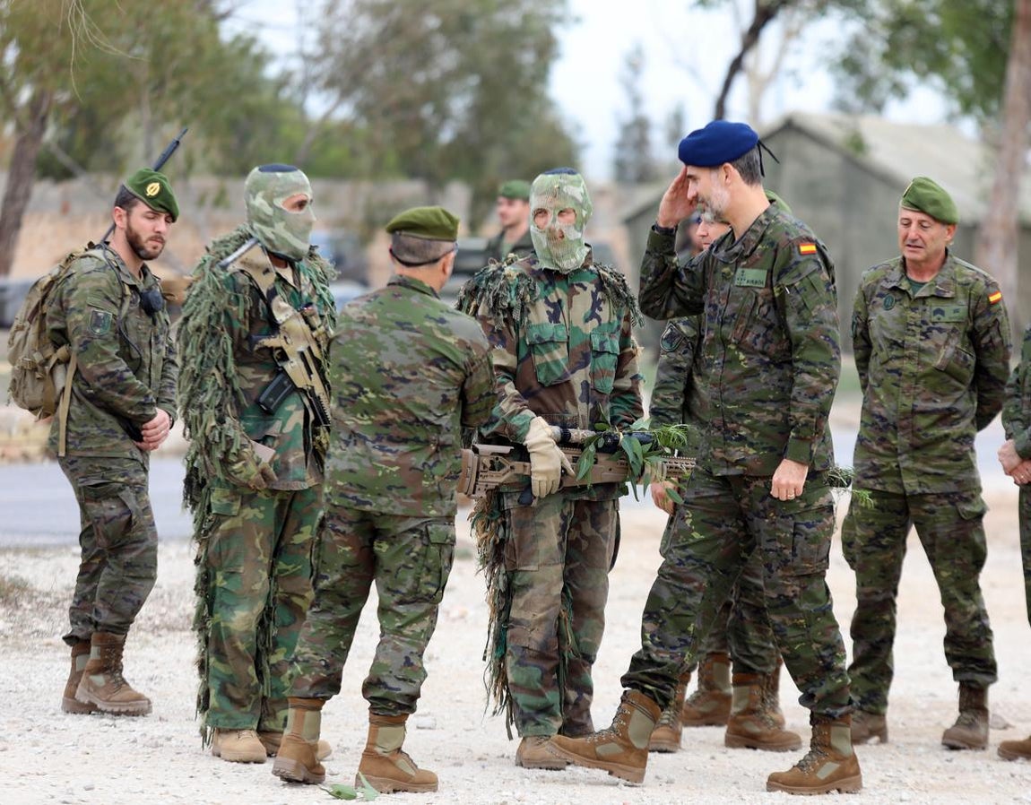 Maniobras antiterroristas con los nuevos helicópteros «Caimán». 