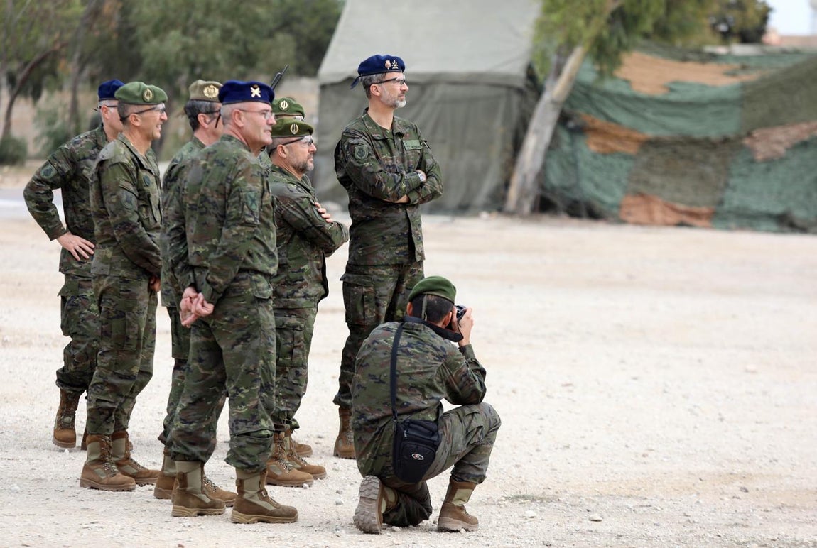 Maniobras antiterroristas con los nuevos helicópteros «Caimán». 