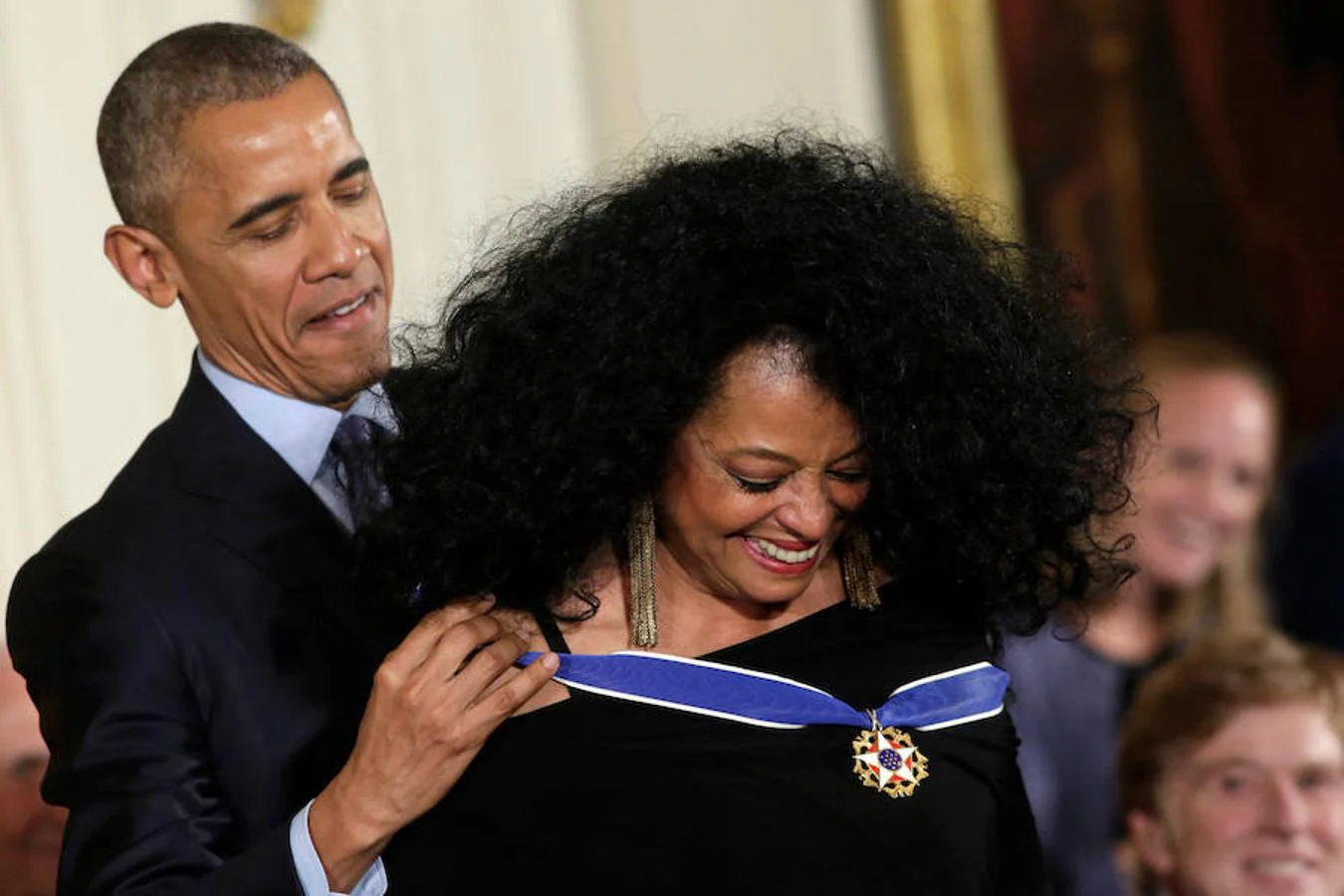 Obama le coloca el reconocimiento a una de las grandes voces de América, la cantante Diana Ross